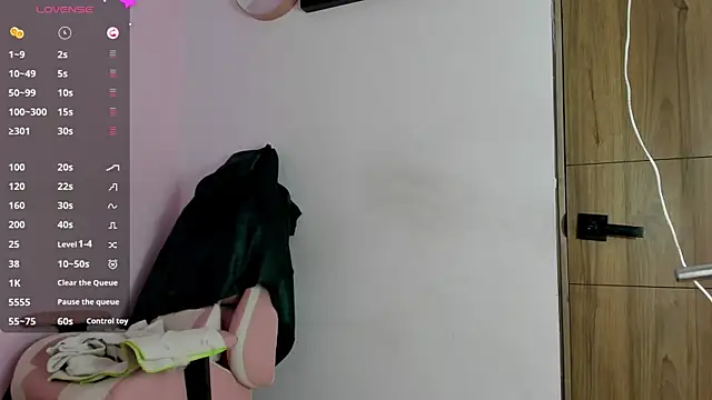 Yuni kim online show from 11.26.25