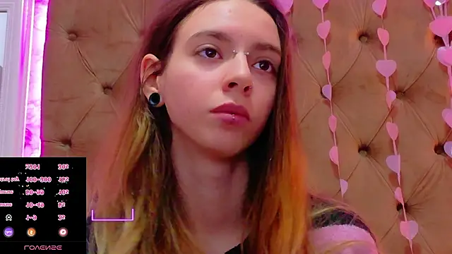 CoraVex online show from 03.04.26