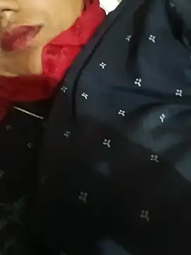 Snapshot of Hot_Desi_Milf chatting on 05.18.26 Hot Desi Milf online show from 05.18.26