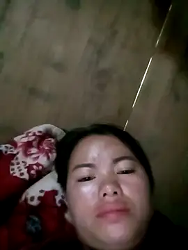 emly-xinh18 online show from 09.28.25