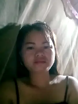 emly-xinh18 online show from 10.08.25