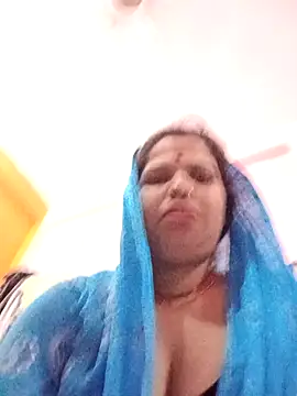 Snapshot of Hott_locky chatting on 10.02.25 Hott locky online show from 10.02.25
