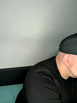 xXLustMolchXx online show from 10.05.25