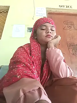 Hot Shredha online show from 11.19.25