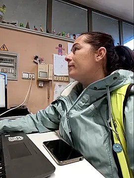 bichota85 online show from 11.10.25