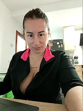 bichota85 online show from 11.28.25