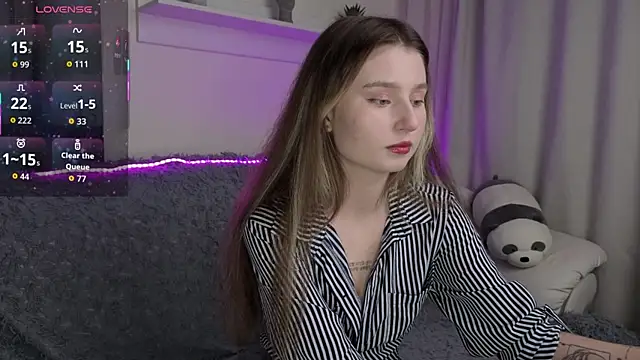 Snapshot of _Lua__ chatting on 12.02.25 Lua online show from 12.02.25