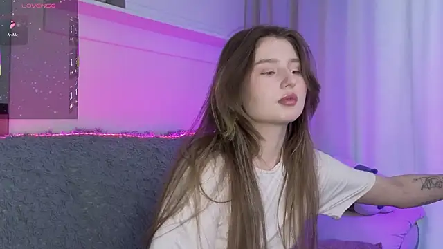  Lua   online show from 03.17.26