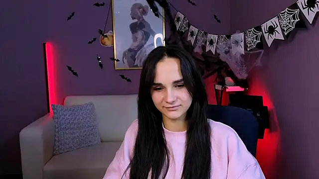 ariana ross7 online show from 10.28.25