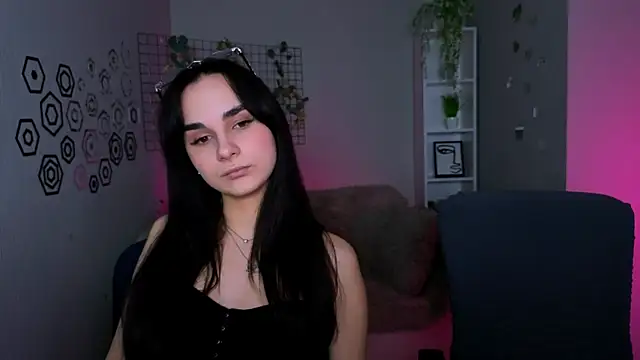 ariana ross7 online show from 04.21.26