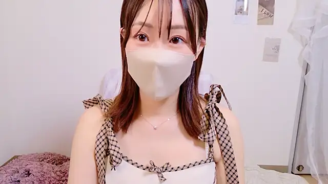 Snapshot of _Mimi_Ch chatting on 10.08.25  Mimi Ch online show from 10.08.25