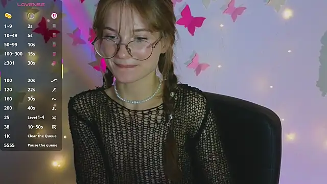 Snapshot of Katyaa_Lover chatting on 10.19.25 Katyaa Lover online show from 10.19.25