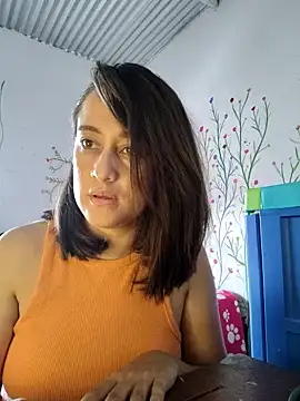 valery506 online show from 10.18.25