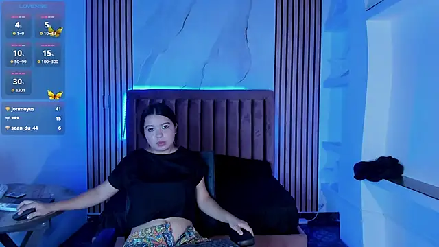 LunaWiill  online show from 10.04.25