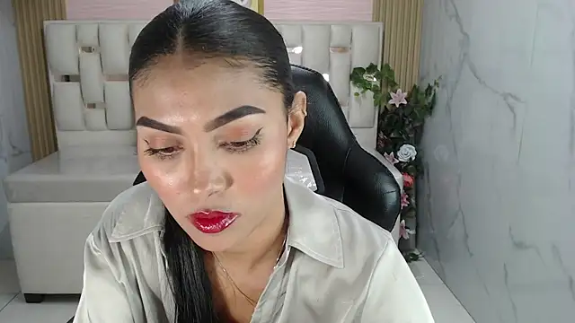 lissandra s online show from 11.20.25