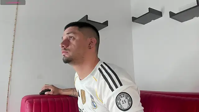 Snapshot of Jacob19_ chatting on 09.30.25 Jacob19  online show from 09.30.25