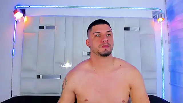 Snapshot of Jacob19_ chatting on 10.04.25 Jacob19  online show from 10.04.25