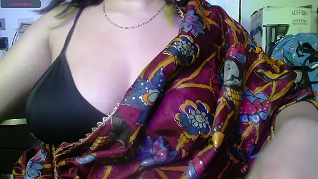 Snapshot of kashvi_ chatting on 05.18.26 kashvi online show from 05.18.26