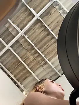 loirinhaaa online show from 11.05.25