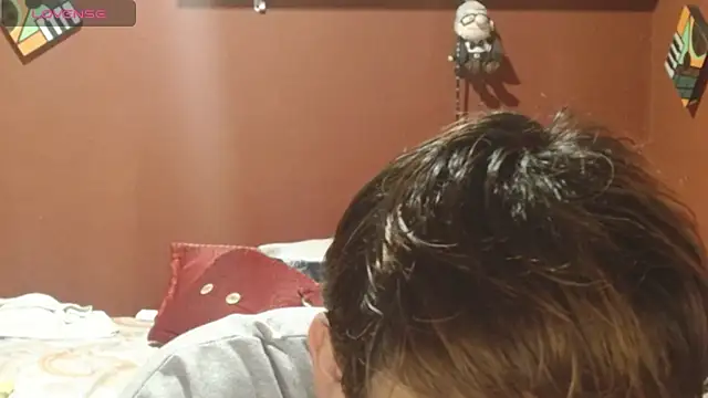 Snapshot of Sasharosee2 chatting on 11.04.25 Sasharosee2 online show from 11.04.25