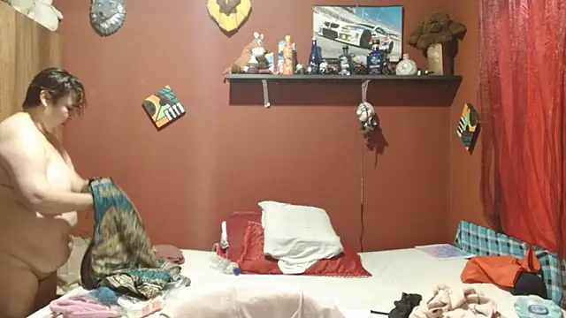 Snapshot of Sasharosee2 chatting on 11.13.25 Sasharosee2 online show from 11.13.25