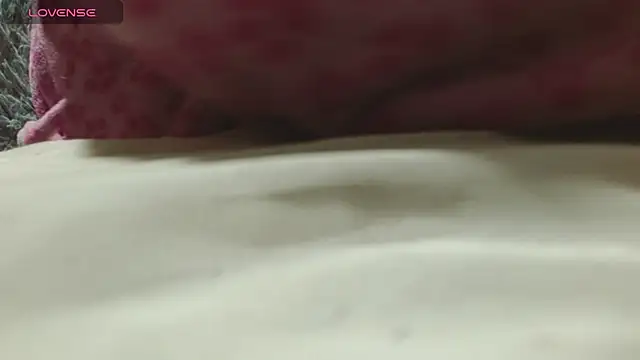 Snapshot of Sasharosee2 chatting on 11.15.25 Sasharosee2 online show from 11.15.25