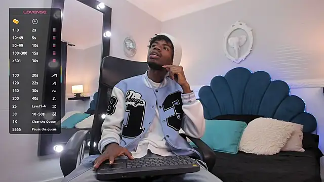 Snapshot of AllexJacob chatting on 10.25.25 AllexJacob online show from 10.25.25