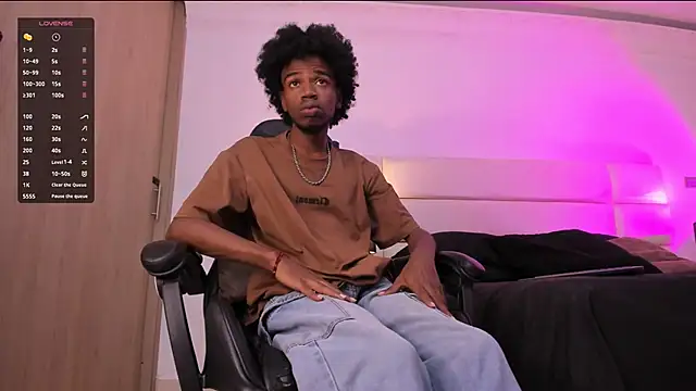 Snapshot of AllexJacob chatting on 12.15.25 AllexJacob online show from 12.15.25