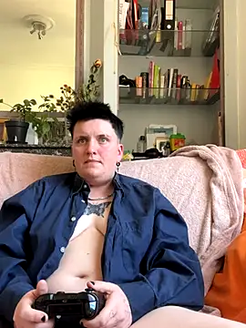 Snapshot of captaine_pioupiou chatting on 09.18.25 captaine pioupiou online show from 09.18.25