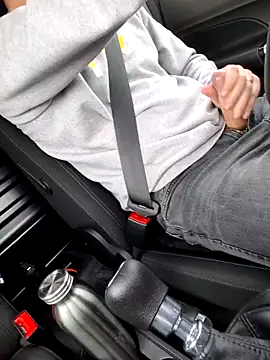 Snapshot of brookmarre chatting on 11.24.25 brookmarre online show from 11.24.25