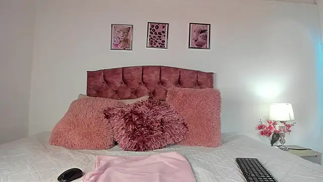 Pink  rose online show from 11.10.25