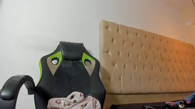 Naomis 35 online show from 11.14.25