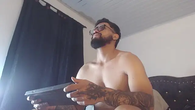 Chrys harris77 online show from 04.18.26