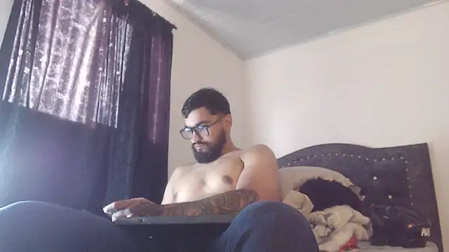 Chrys harris77 online show from 04.18.26