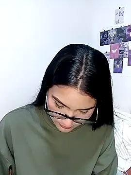 Renata Zoe online show from 10.01.25