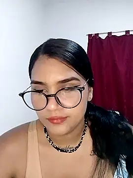 Renata Zoe online show from 10.23.25