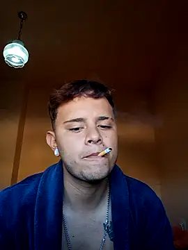 Snapshot of Meenlove chatting on 09.17.25 Meenlove online show from 09.17.25