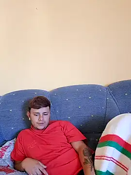 Snapshot of Meenlove chatting on 10.02.25 Meenlove online show from 10.02.25