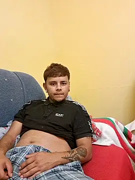 Snapshot of Meenlove chatting on 10.05.25 Meenlove online show from 10.05.25