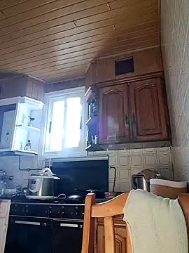 Snapshot of Meenlove chatting on 10.18.25 Meenlove online show from 10.18.25