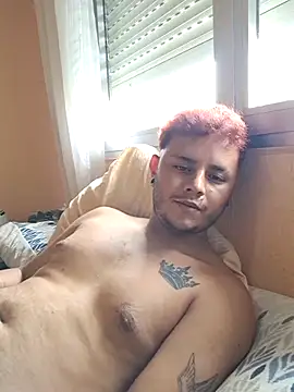 Snapshot of Meenlove chatting on 10.29.25 Meenlove online show from 10.29.25