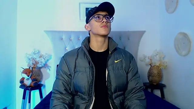 SalvadorFit online show from 11.05.25