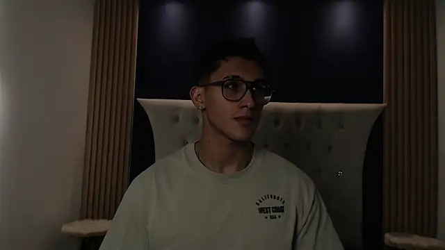 SalvadorFit online show from 02.08.26