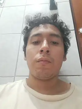Snapshot of latinbigcock1_ chatting on 04.26.26 latinbigcock1 online show from 04.26.26