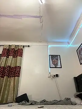 Snapshot of Daavikolovivi chatting on 11.22.25 Daavikolovivi online show from 11.22.25