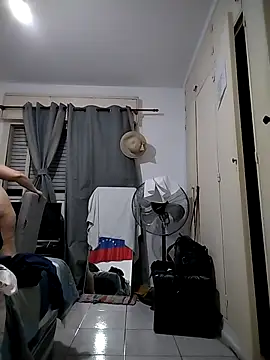 Lunita86 online show from 10.23.25