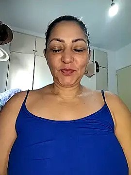 Lunita86 online show from 11.25.25