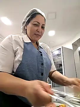 Lunita86 online show from 04.19.26