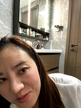 Kayla-love online show from 11.11.25