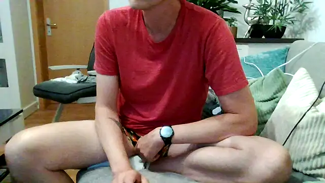 Snapshot of pup_benji chatting on 06.05.26 pup benji online show from 06.05.26